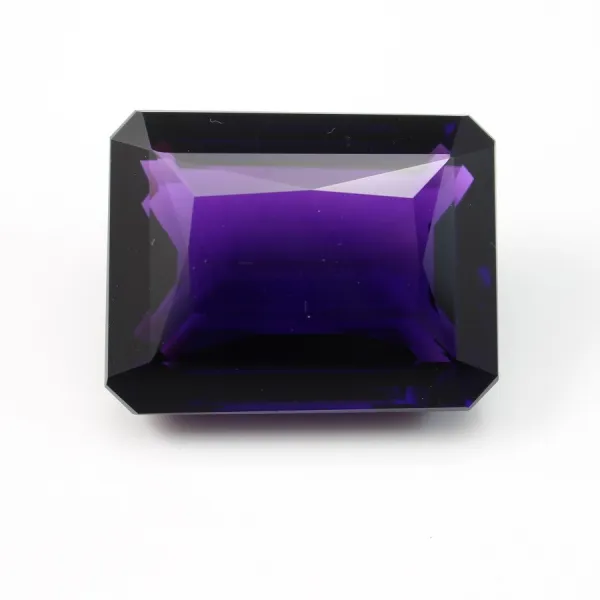 Amethyste Rectangle 31.5 x 24 mm 89.03CTS