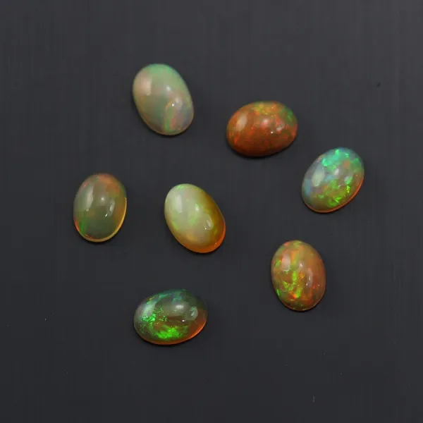 Cabochon opale ethiopian ovale 5x7mm x 1pc