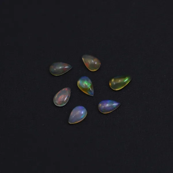 Cabochon opala etíope, gota 5x8mm x 1pc