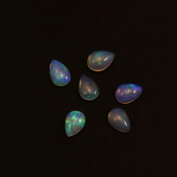 Cabochon opale éthiopienne, goutte 7x10mm x 1pc