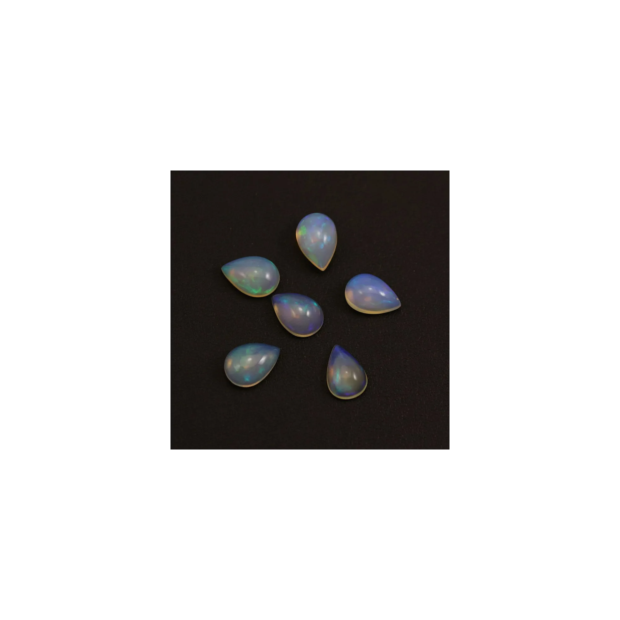 Opale Noire éthiopienne Naturelle - Cabochon Poire 2,23 Carats (10x7x5 Mm) - Neuf Sans Emballage