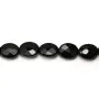Onyx en forme d'ovale facetté, sur fil, mesurant 8x10mm x 40cm