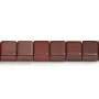 Agate teinté en rouge, de forme carré, mesurant 8mm x 40cm