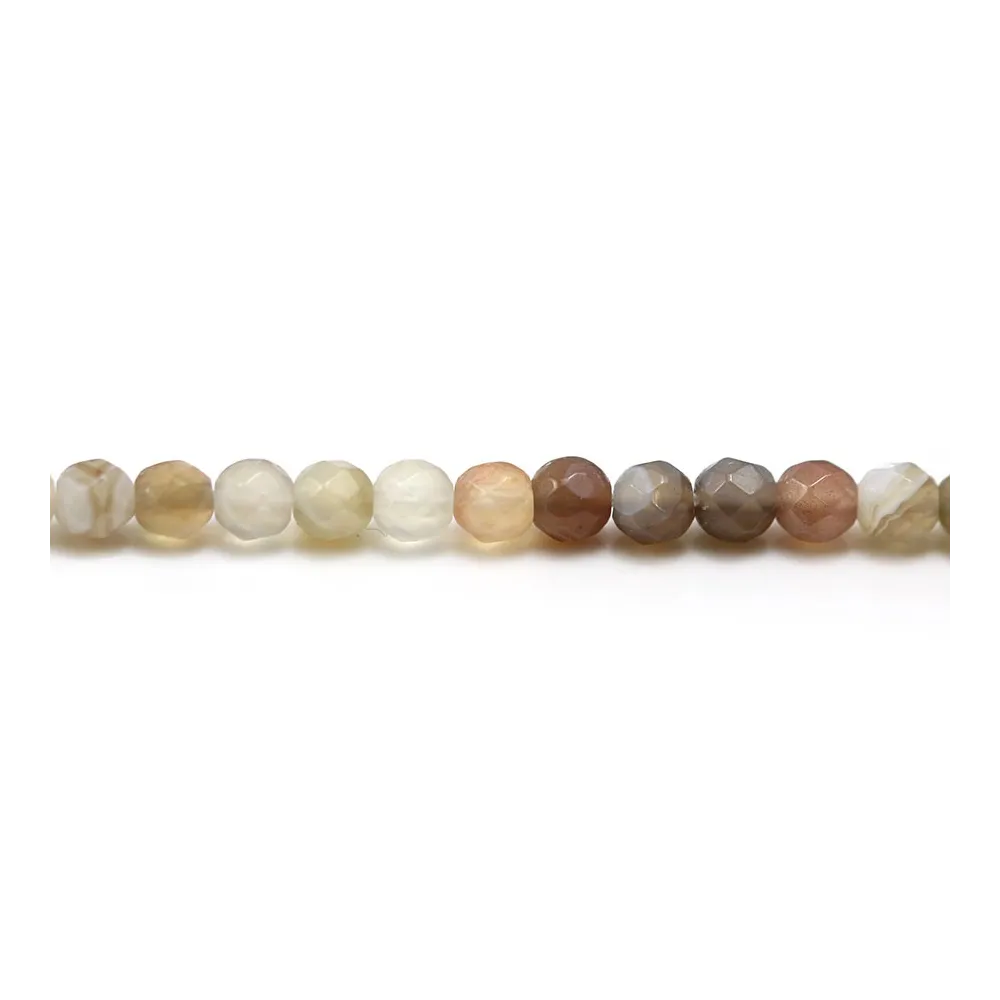 Agate du botswana, de forme ronde facetté, mesurant 4mm x 40cm