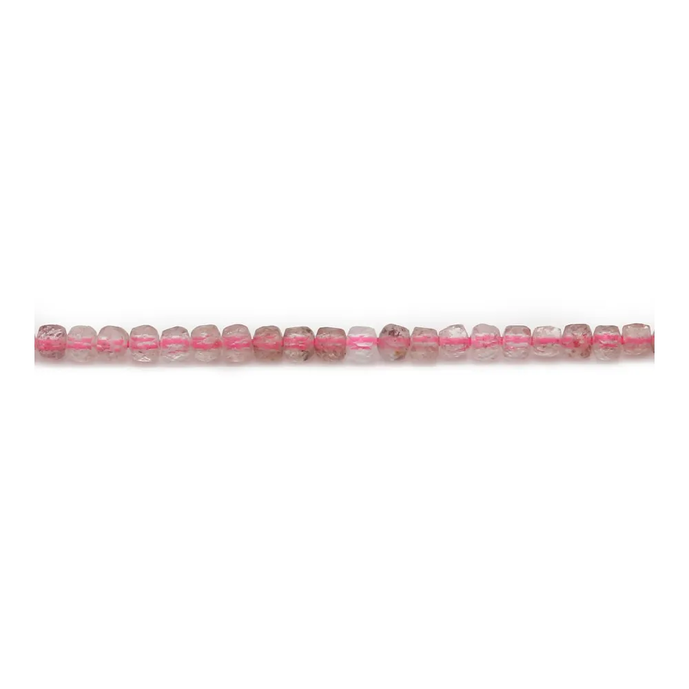 Quartz fraise en forme de cube facette 2mm x 40cm