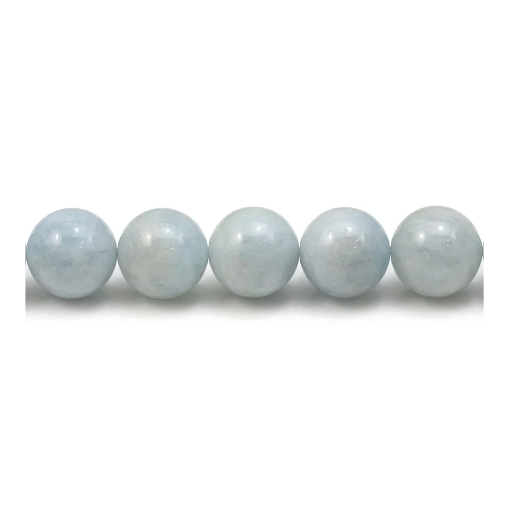 Aquamarine in the round shape, measuring 10mm x 2pcs