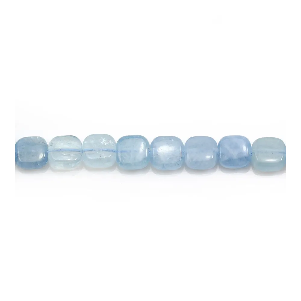 Aigue marine bleu, de forme carré 6mm x 4 pcs