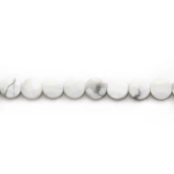 Howlite blanche, de forme ronde, plate et facetté 6mm x 40cm