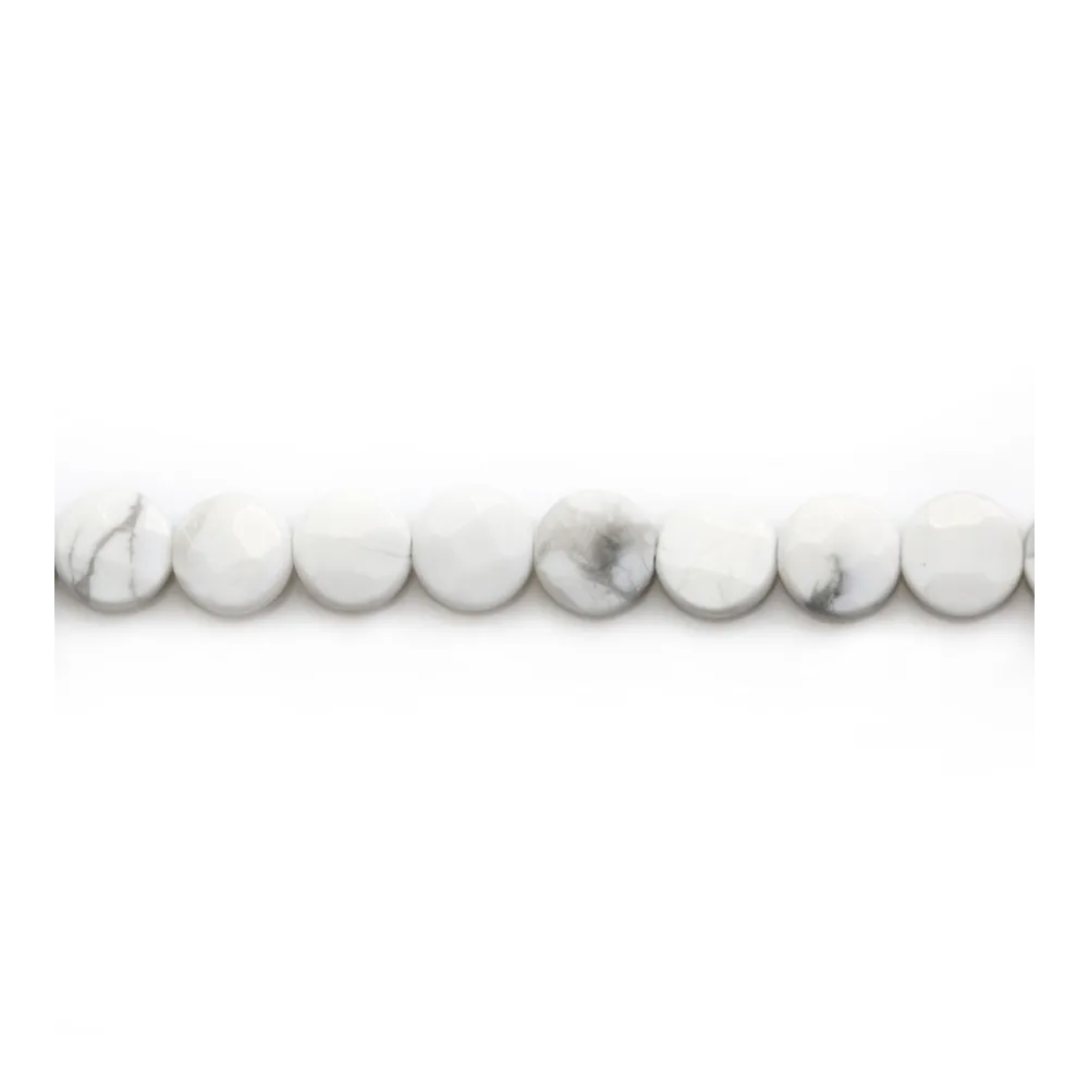 Howlite blanche, de forme ronde, plate et facetté 6mm x 40cm