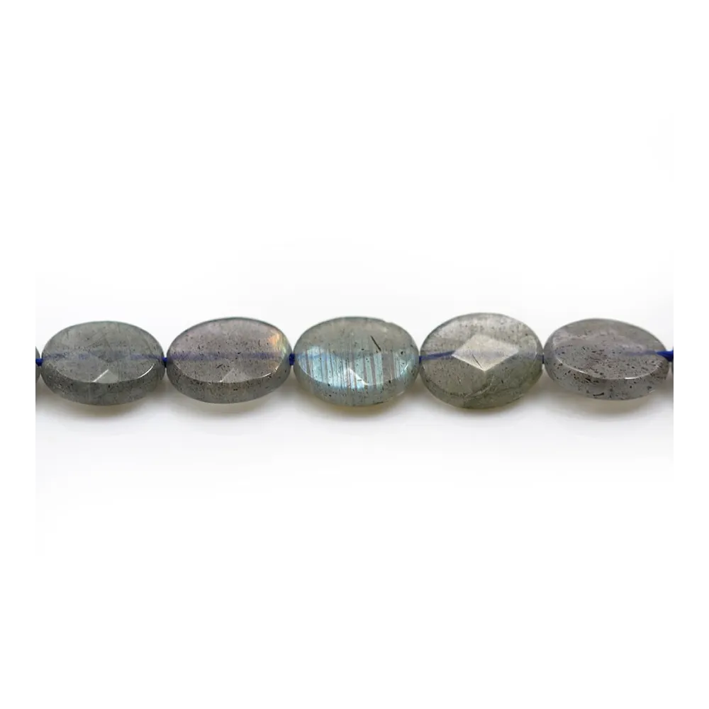 Labradorite gris de forme ovale facetté 8x10mm x 38cm
