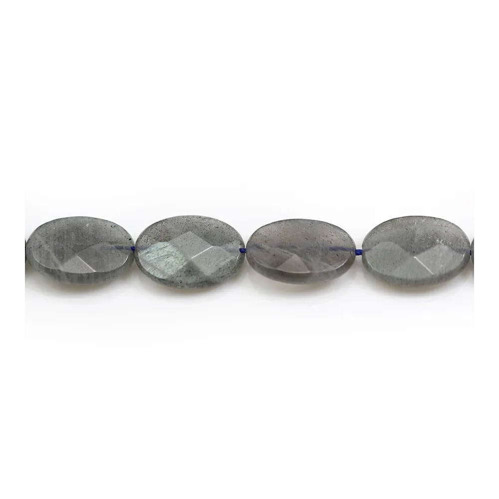 Labradorite gris de forme ovale facetté 13x18mm x 1 pcs