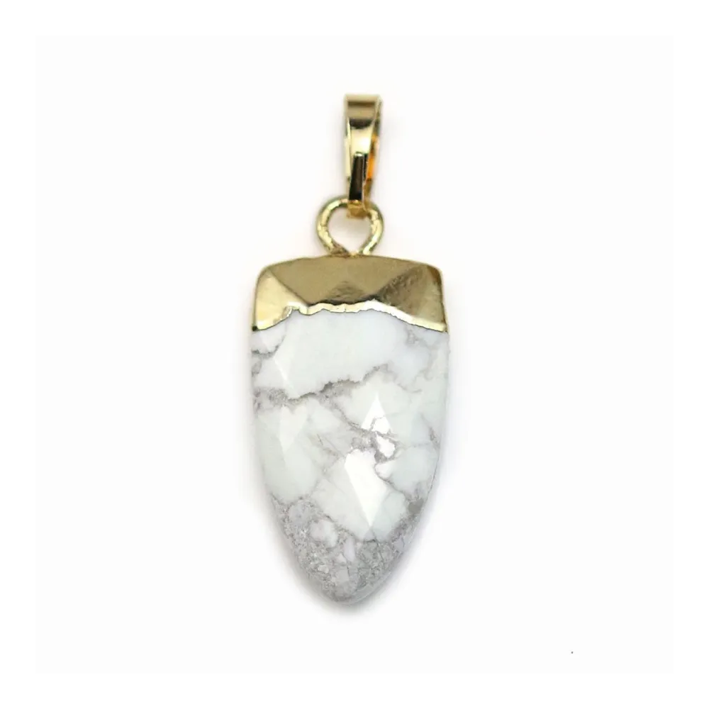 Pendentif en howlite, serti en métal doré, 10 * 18mm x 1pc
