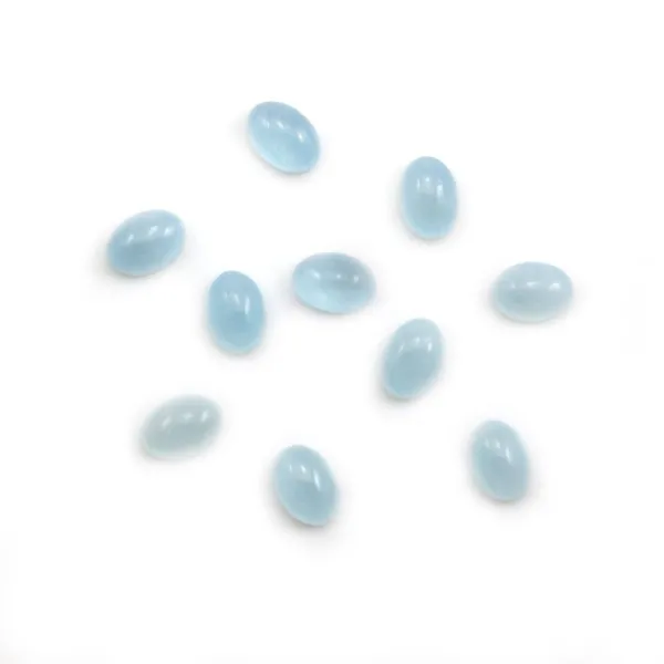 Cabochon d'aigue marine, de forme ovale, mesurant 5x7mm x 1pc