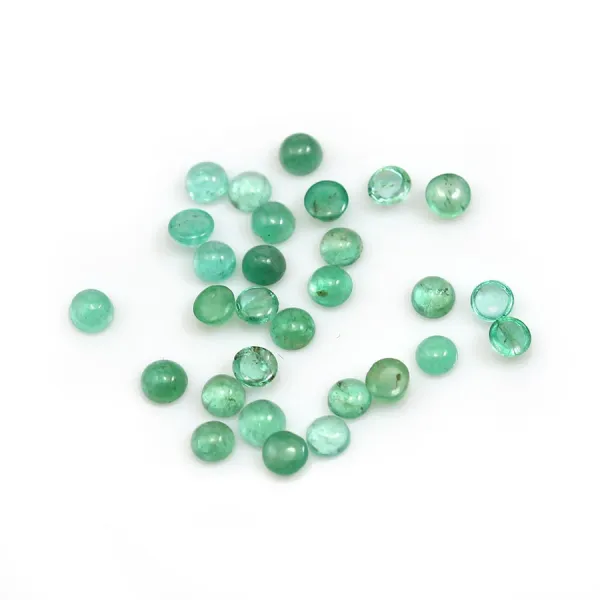 Cabochon d'émeraude de couleur verte, de forme ronde x1pc