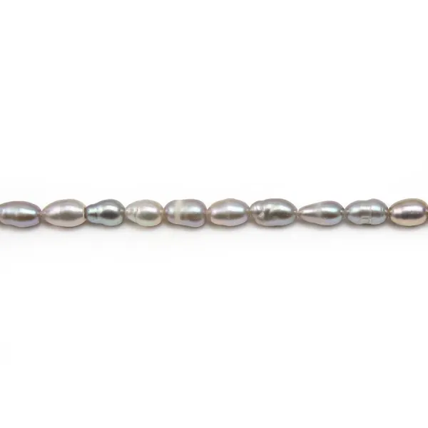 Gray freshwater cultured pearl, olive shape 4-4.5mm x 35cm