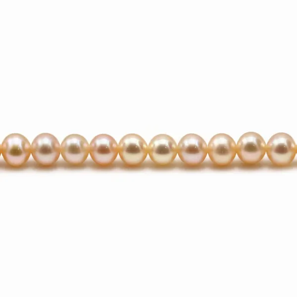 Freshwater cultured pearls, salmon color, round, 4mm x 39cm