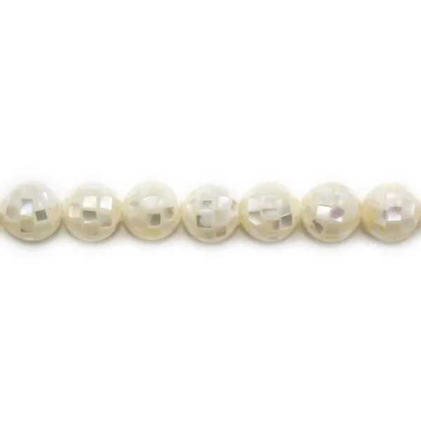 Nacre blanche en boule sur fil 8mm x 40cm