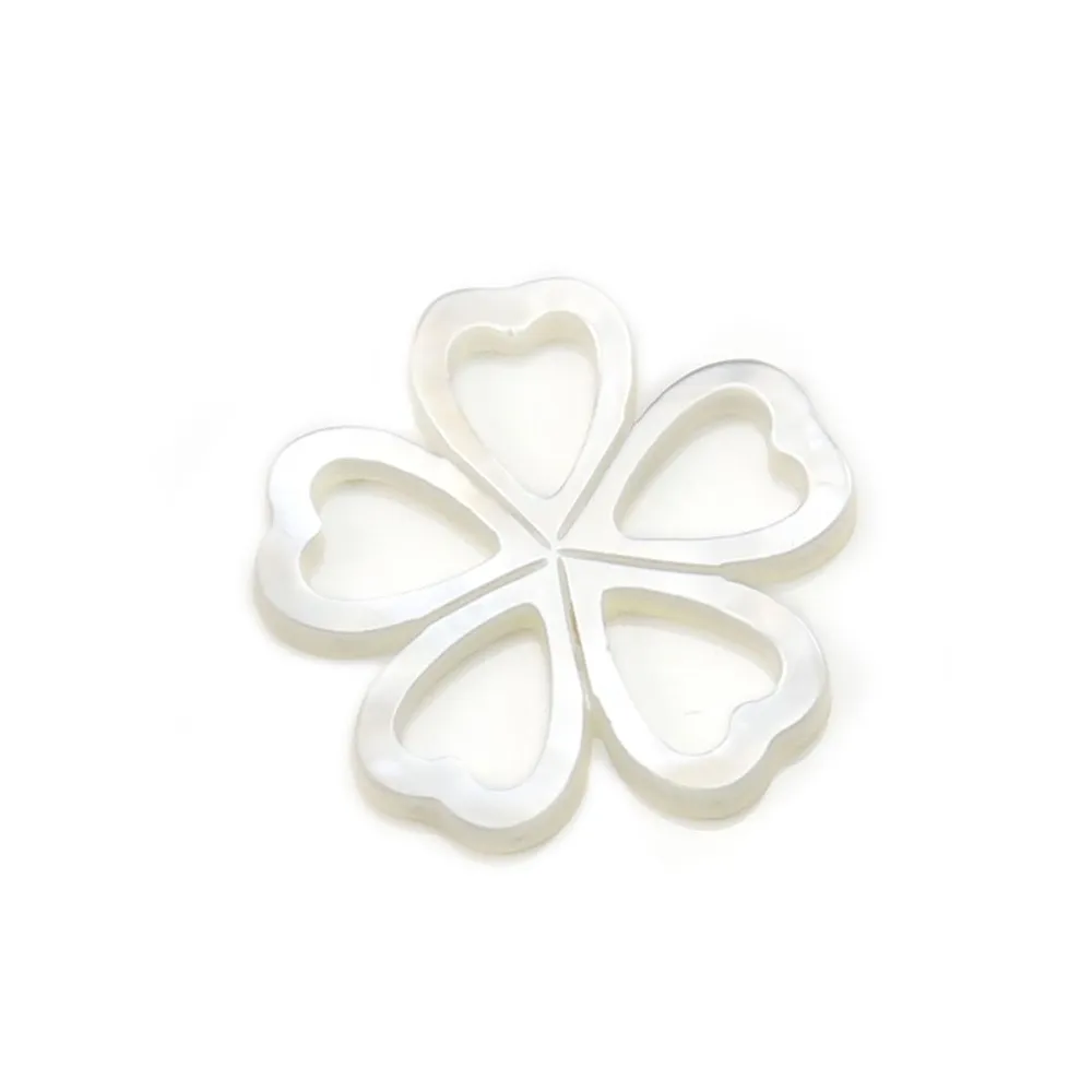 Nacre blanche en fleur de 5 feuilles 28mm x 1pc