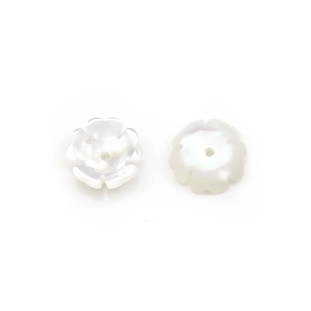 Coupelle fleur en nacre 8 mm blanc x2