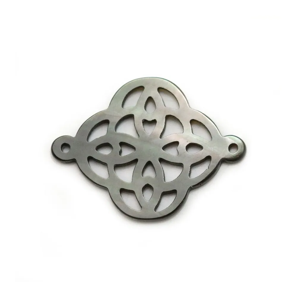 Nacre grise en motif celtique ajouré 18x24mm x 1pc