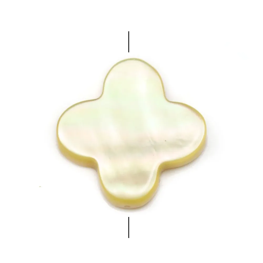 Nacre jaune d'or Trèfle 18mm (22 pcs)