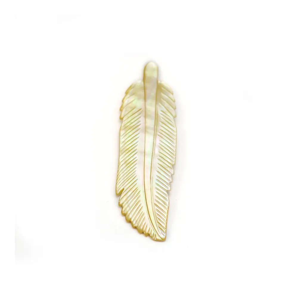 Nacre jaune en forme de feuille x 1pc
