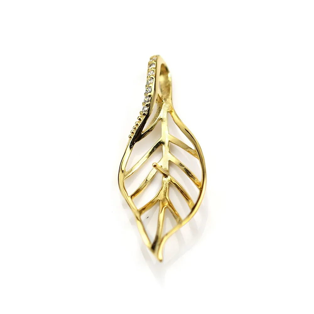 Pendant in silver gilt & zirconium, in shape of a leaf, 36 * 14mm x 1pc
