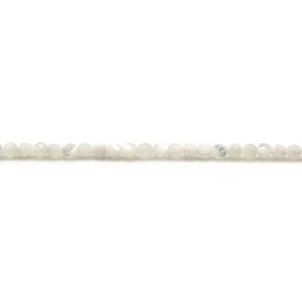 Nacre blanche ronde facette 2mm x 40cm