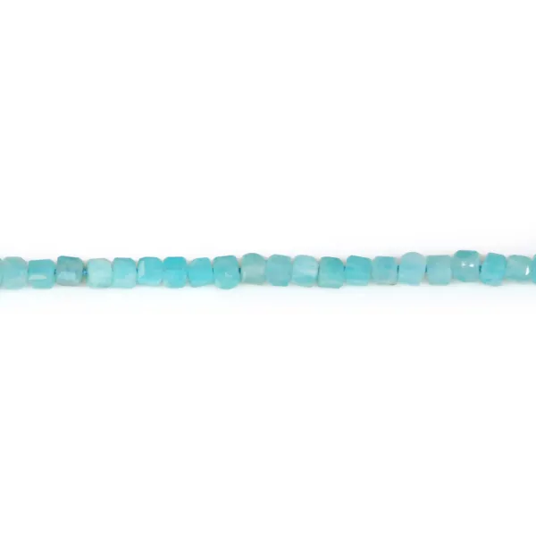 Amazonite du Pérou, en forme de cube facette 2mm x 40cm
