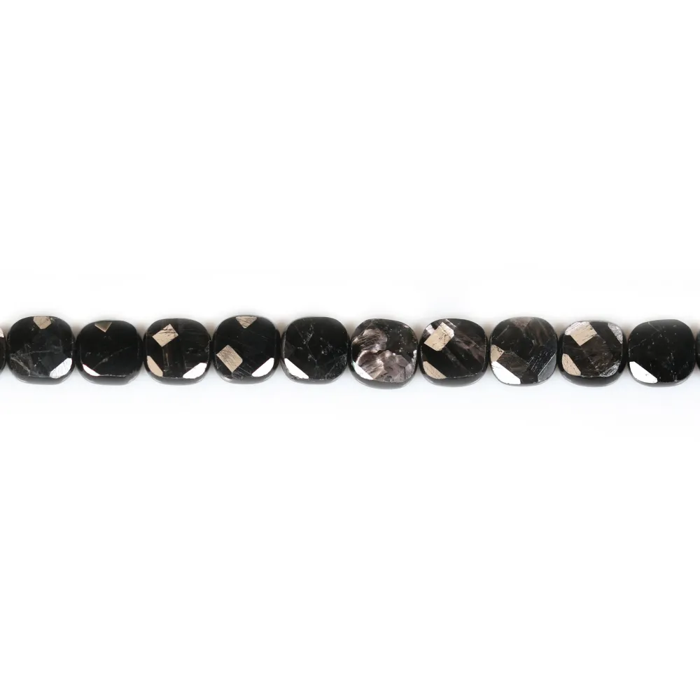 Hypersthene, en forme de carré facetté 8mm x 39cm