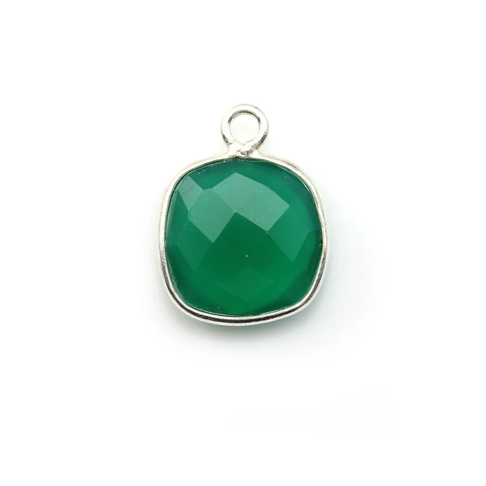 Agate verte en coussin facetté sertie sur argent 925 11mm x 1pc