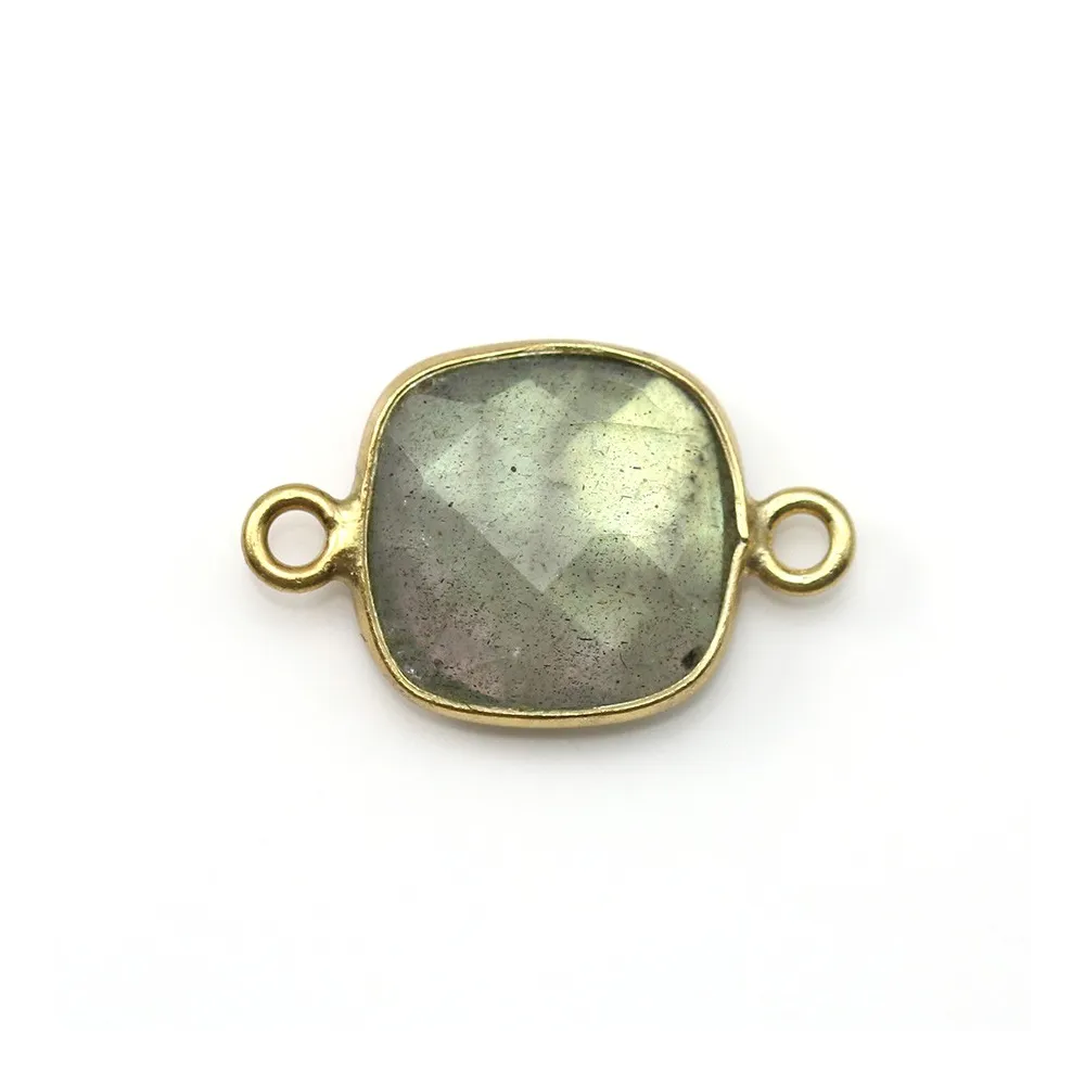 Labradorite coussin facette sertie sur argent 925 doré à l'or fin 2 anneaux 11mm x 1pc