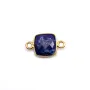 Lapis lazuli de forme carré, 2 anneaux, serti en argent doré, 9mm x 1pc