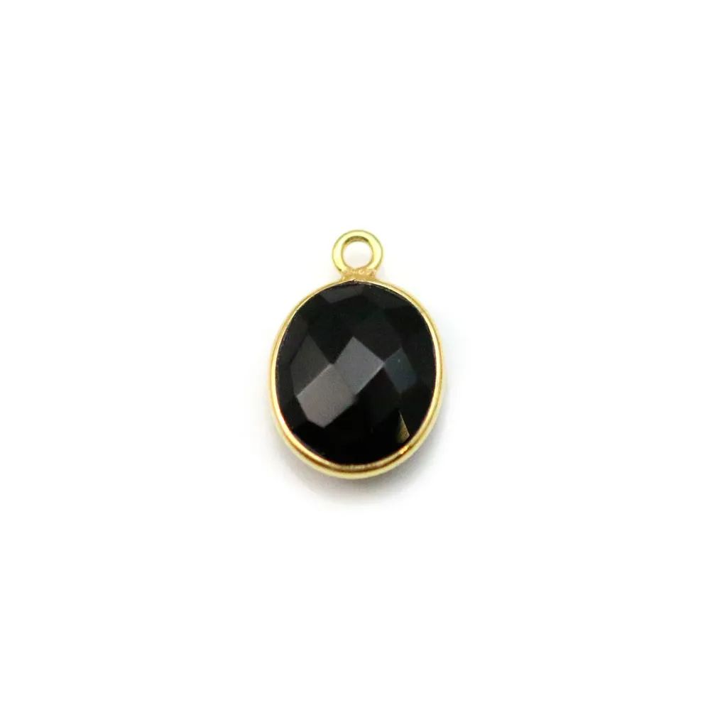 Agate noir de forme ovale, 1 anneau sertie en argent doré, 9x11mm x 1pc