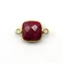 Pierre traitée avec 2 anneaux couleur rubis sertie sur argent 925 carré facettée 11mm x 1pc