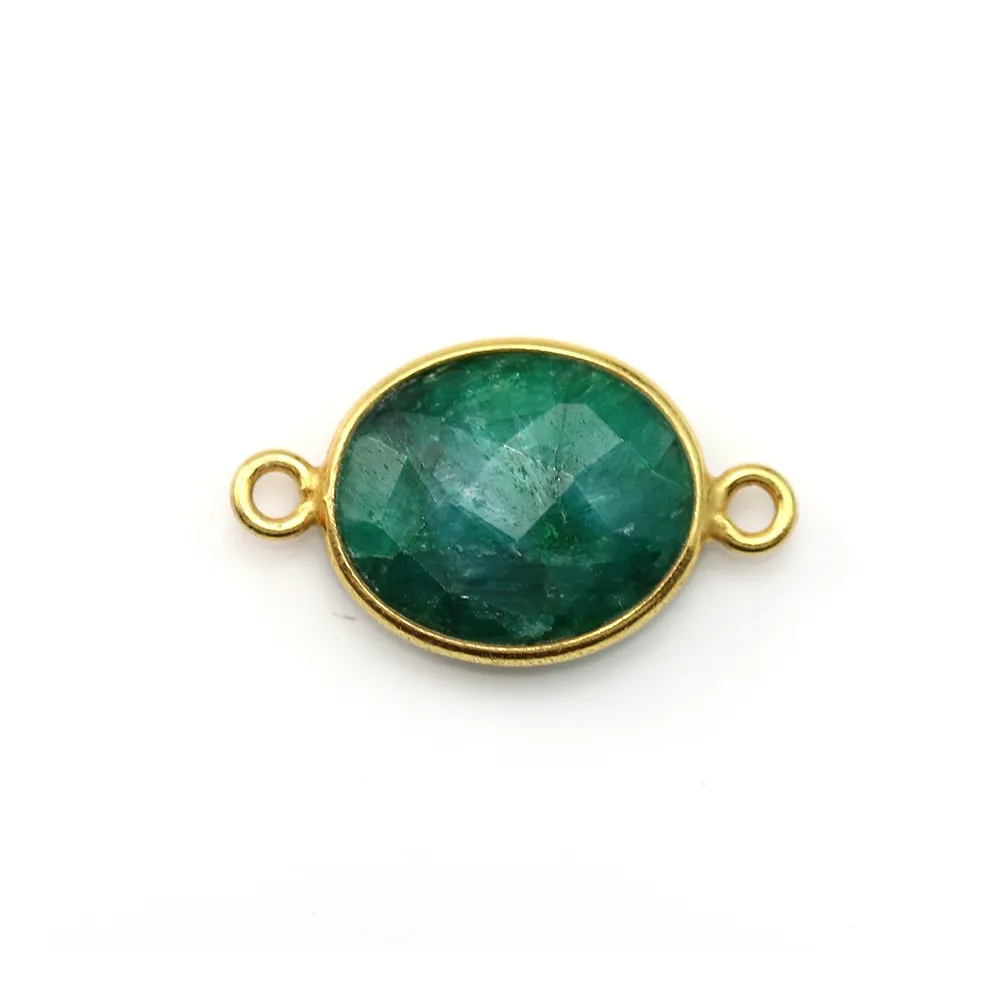 Pierre traitée de couleur émeraude sertie sur argent doré ovale facettée 2 anneaux 11x13mm x 1pc