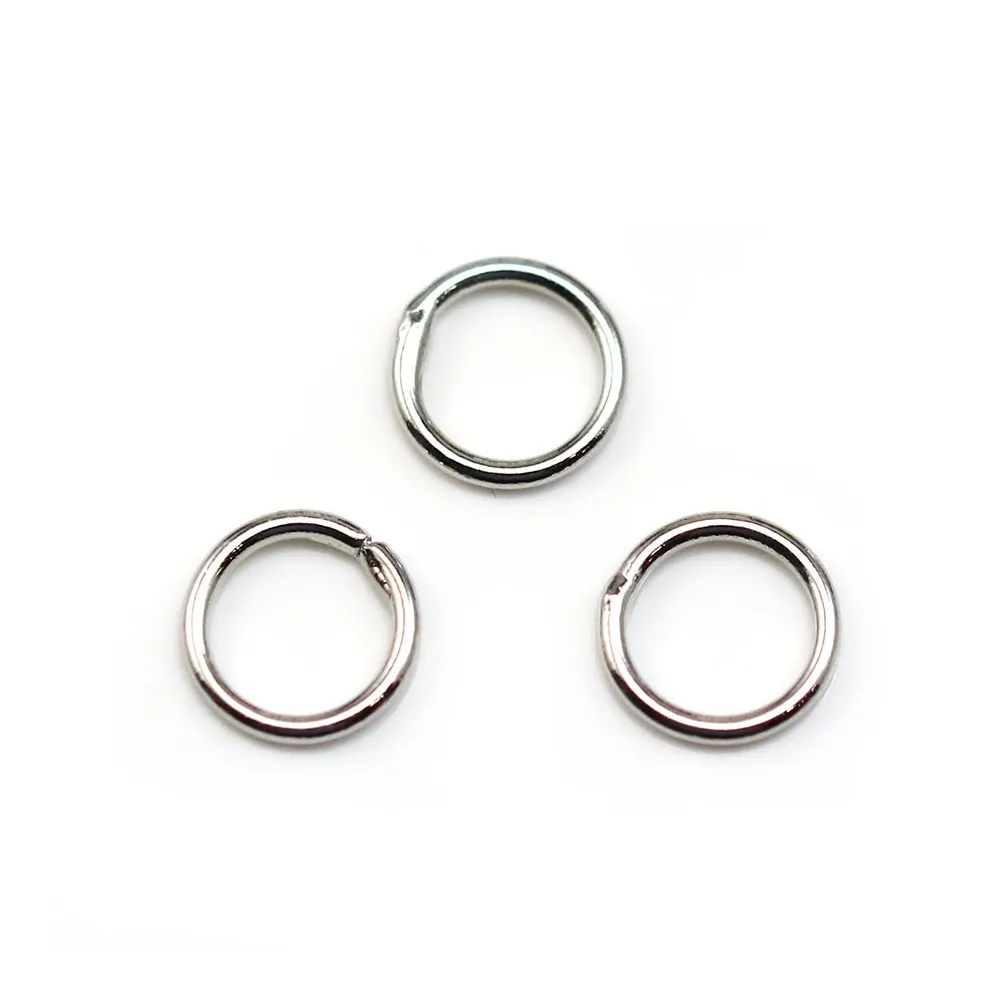 Anneaux soudé, de forme ronde, en métal rhodié, 1 * 8mm environ 50pcs