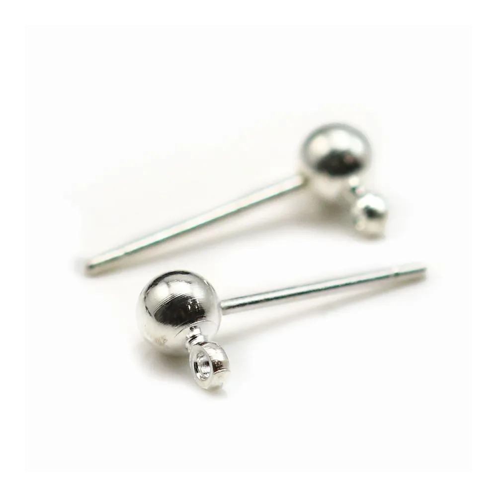 Clous d'oreilles avec finition boule, en métal argenté 4mm x 20pcs