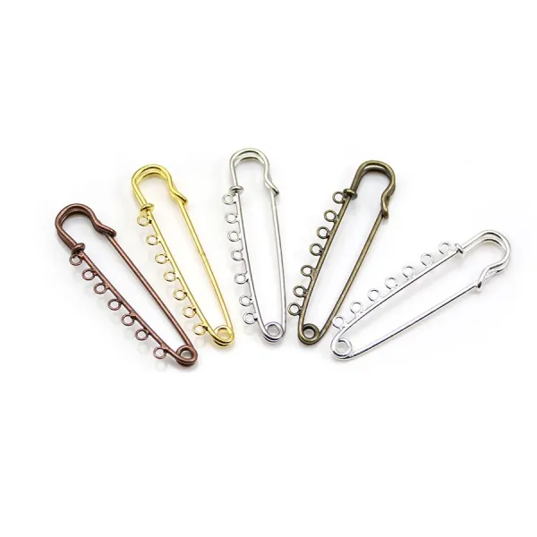 Broche en métal de différentes couleurs, avec 7 anneaux, 58mm * 13 - 15mm x 1pc
