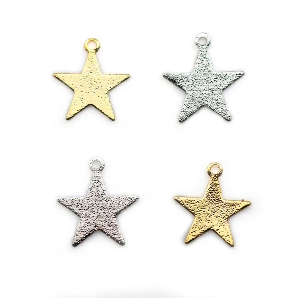 Breloque en forme d'étoile, plaqué par "flash"or sur laiton 13mm x 6pcs
