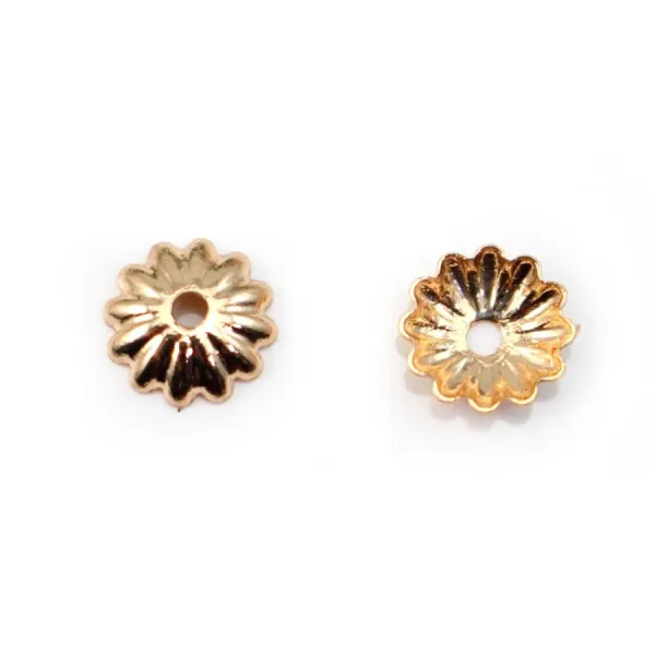 Coupelle en fleur Plaquée par "flash" or sur laiton 6mm x 4pc