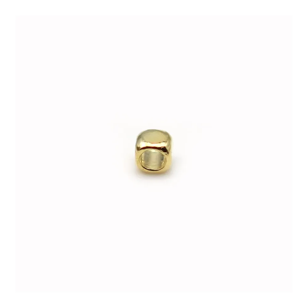 Intercalaire cube dorée sur laiton 1.5mm x 50pcs