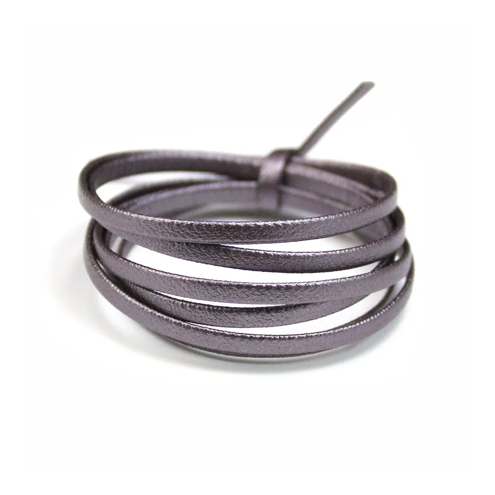 Cuir synthétique, de forme plate, de couleur prune irisé, 3mm x 90cm