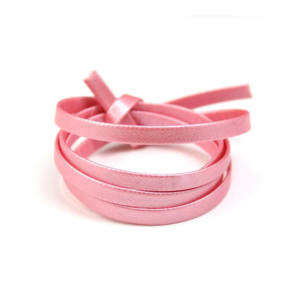 Cuir synthétique, de forme plate, de couleur rose claire 5mm x 90cm