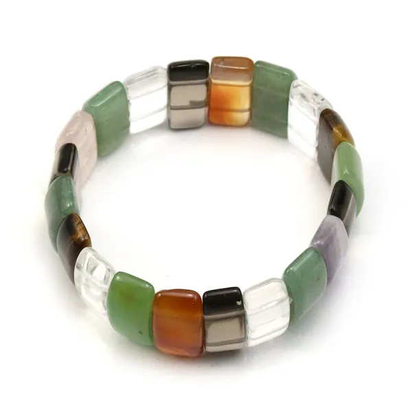 Bracelet fait de différentes pierres, de forme plate et rectangulaire x 1pc