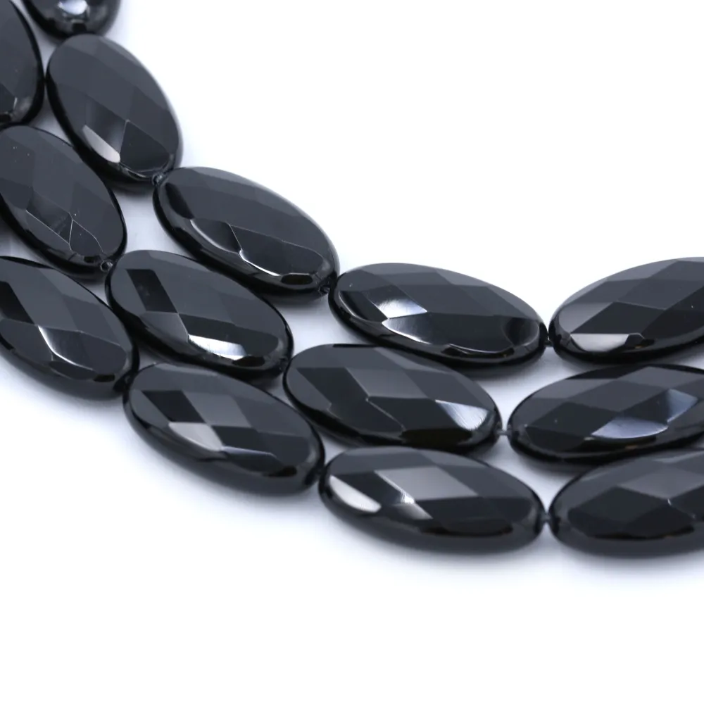 Onyx noir, ovale facetté,15x30mm x 40cm