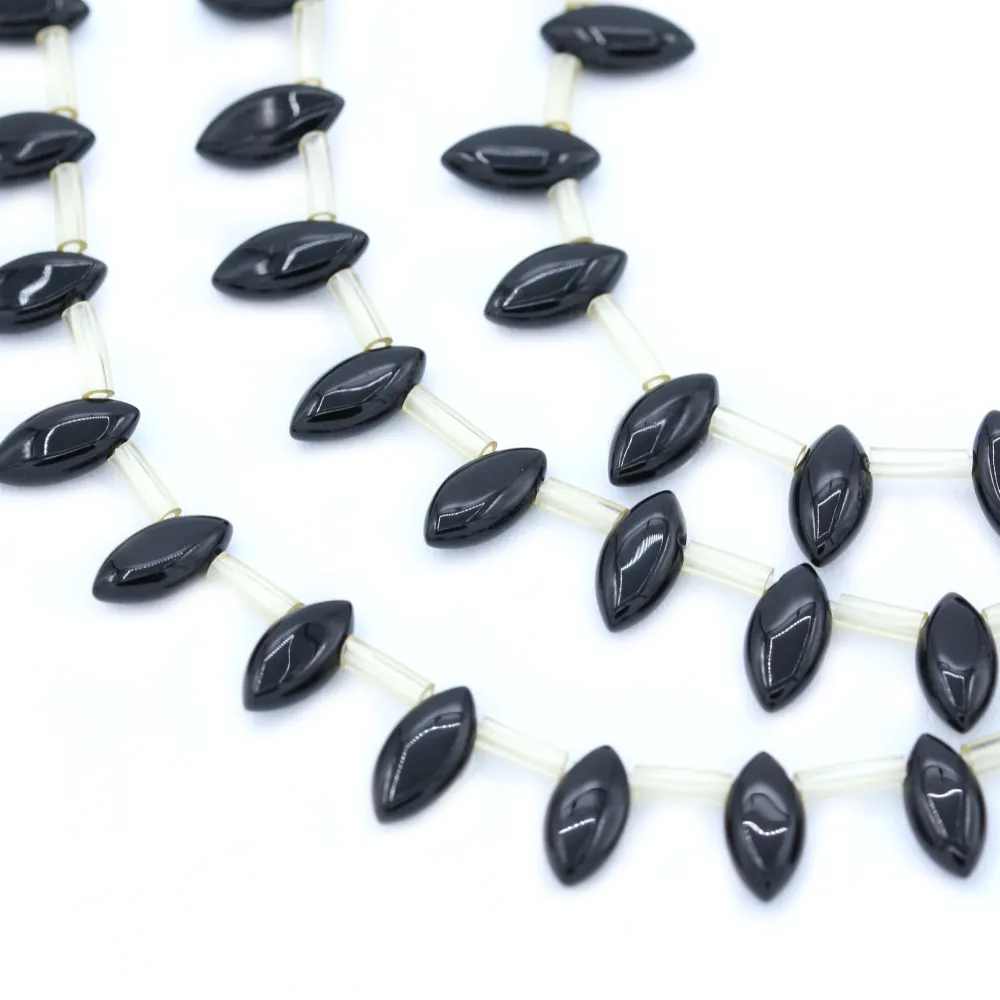 Onyx noir, losange arrondie, 5x10mm x 40cm 