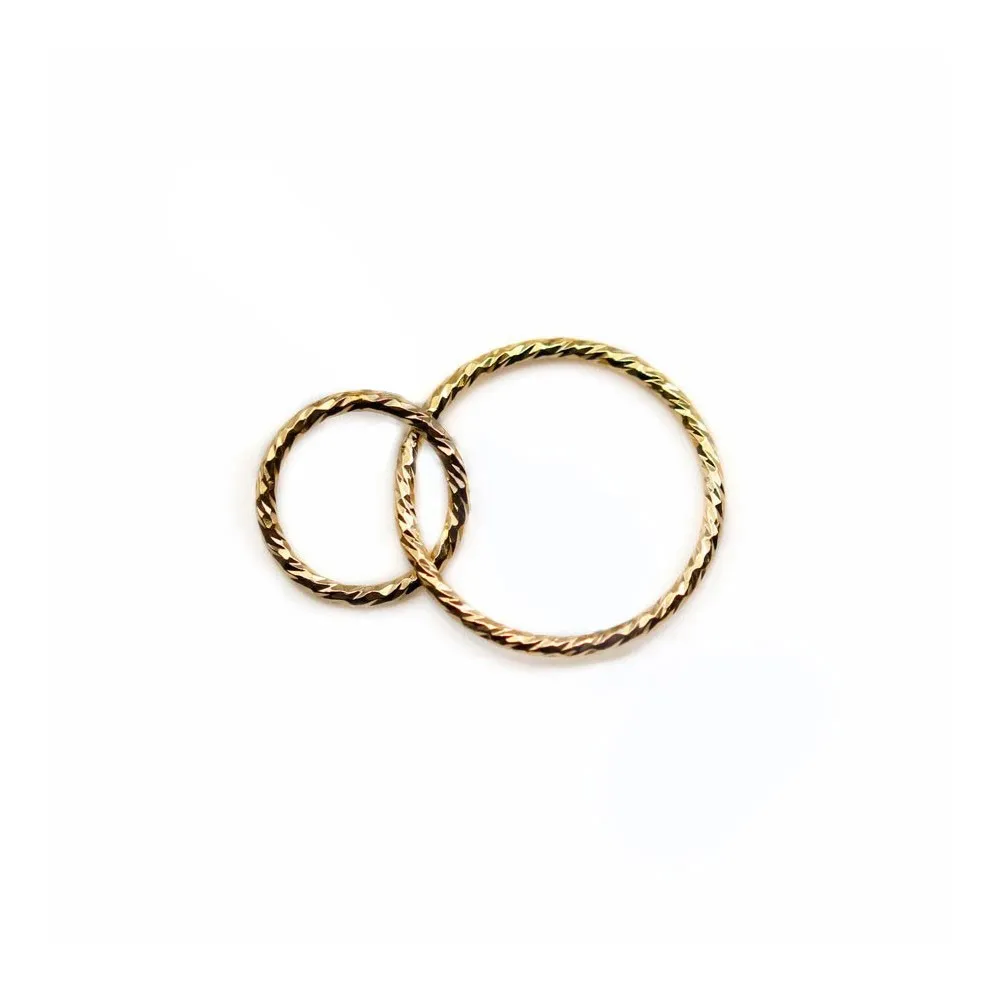 Anneaux "toi et moi" fermés en gold filled 14 carats 10mm et 15mm x 1pc