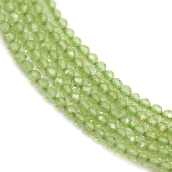 Facetas de peridoto 1.8x2.1mm x 35cm