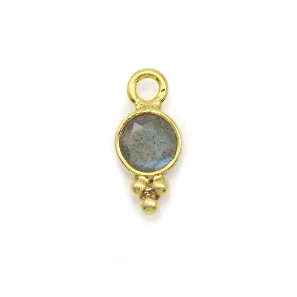 Breloque en Labradorite ronde facettée serti argent 925 doré à l'or fin 5mm x 2pcs